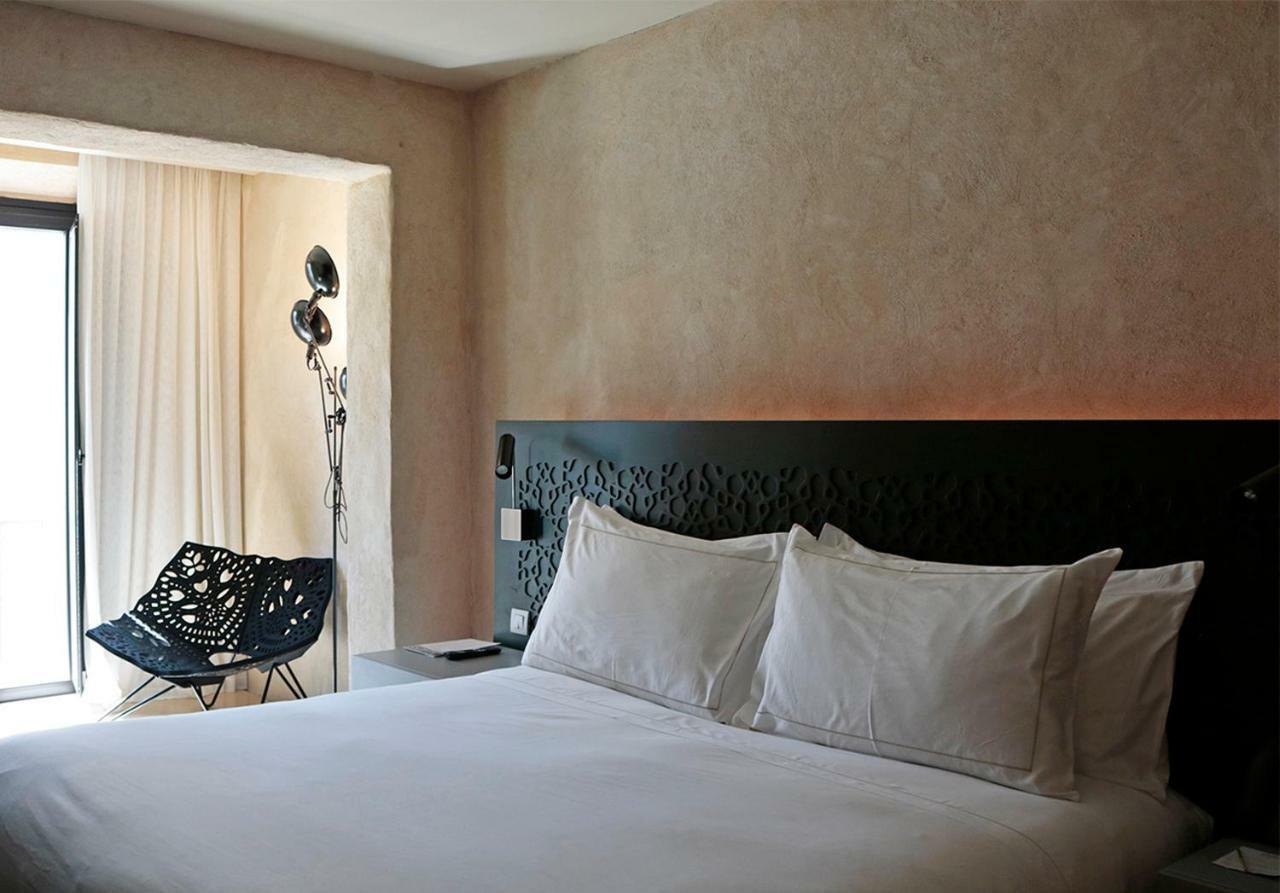 Eme Catedral Mercer Hotel Sevilla Exterior foto A room at the hotel