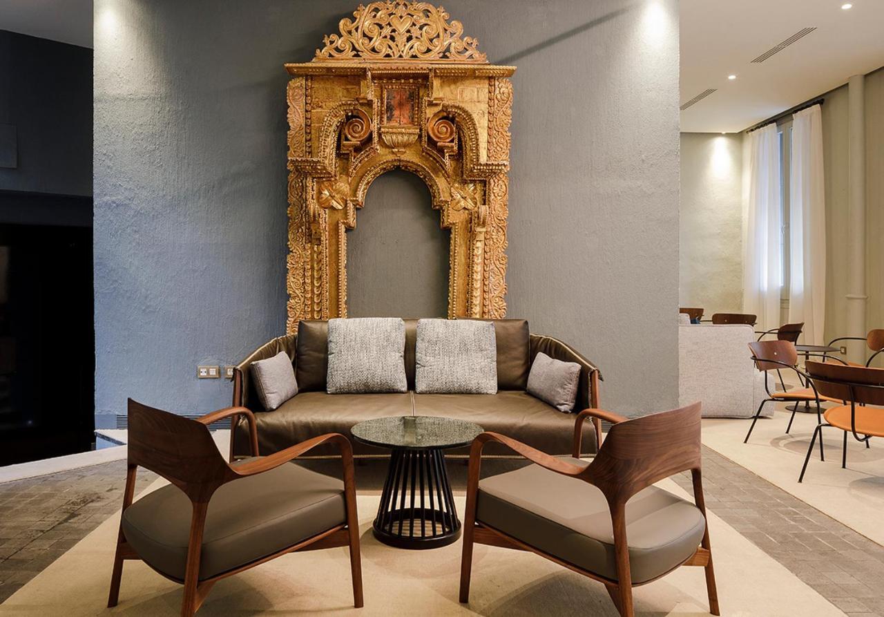 Eme Catedral Mercer Hotel Sevilla Exterior foto The Library at The Park, New Delhi